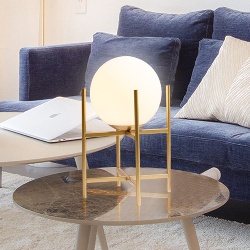 1 hoofdstudie bureaulamp modernisme zwart/goud leesboek licht met bol opaalglasschaduw