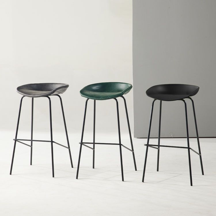 Contemporary Matte Finish Leather Barstool Low Back Coffee Shop Stool