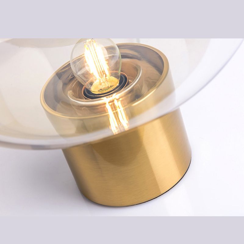 Lampe de table en forme de champignon de style nordique 9,8 pouces de largeur de vapeur de vapeur simple lumière de nuit en or électrolité en or