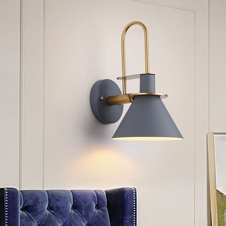 Nordic-Style Conical Wall Lighting Fixture Metal Bedroom Wall Mount Light Fixture