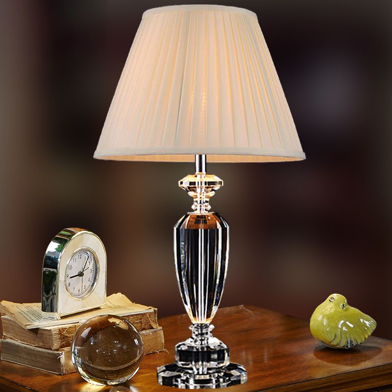 1 Head Living Room Desk Lamp Modern Beige Task Lighting with Wide Flare Fabric Shade