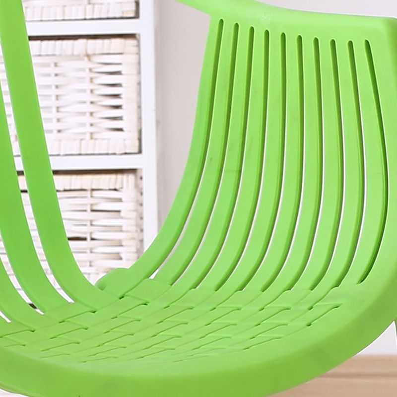Sillas de comedor escandinavas Sillón de comedor con respaldo de listones de plástico (juego de 4)