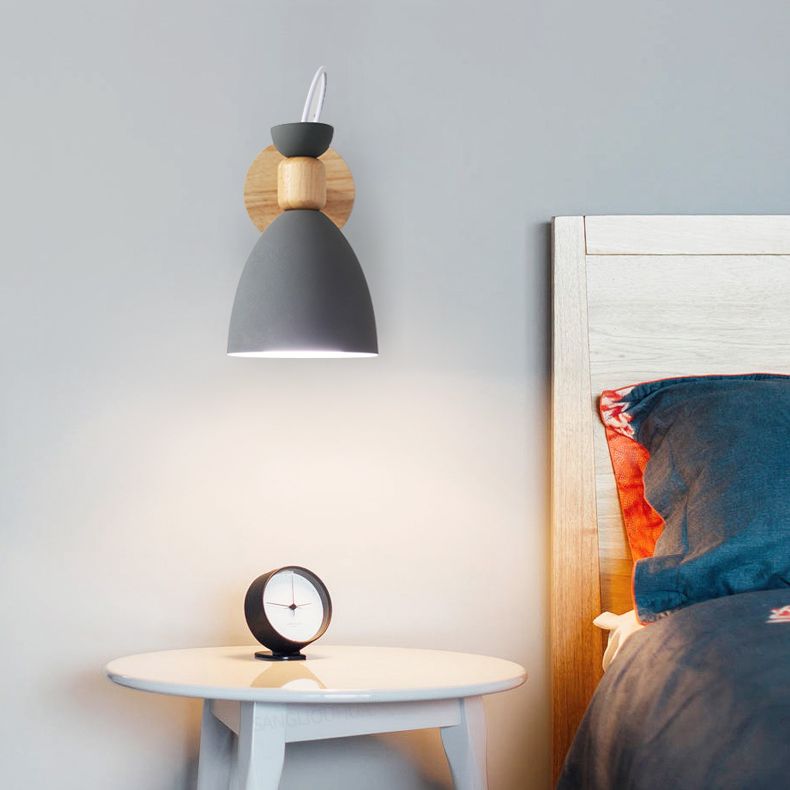 Geometric Shade Wall Lighting Modern Nordic Style Metal 1 Light Sconce Light in Green and White