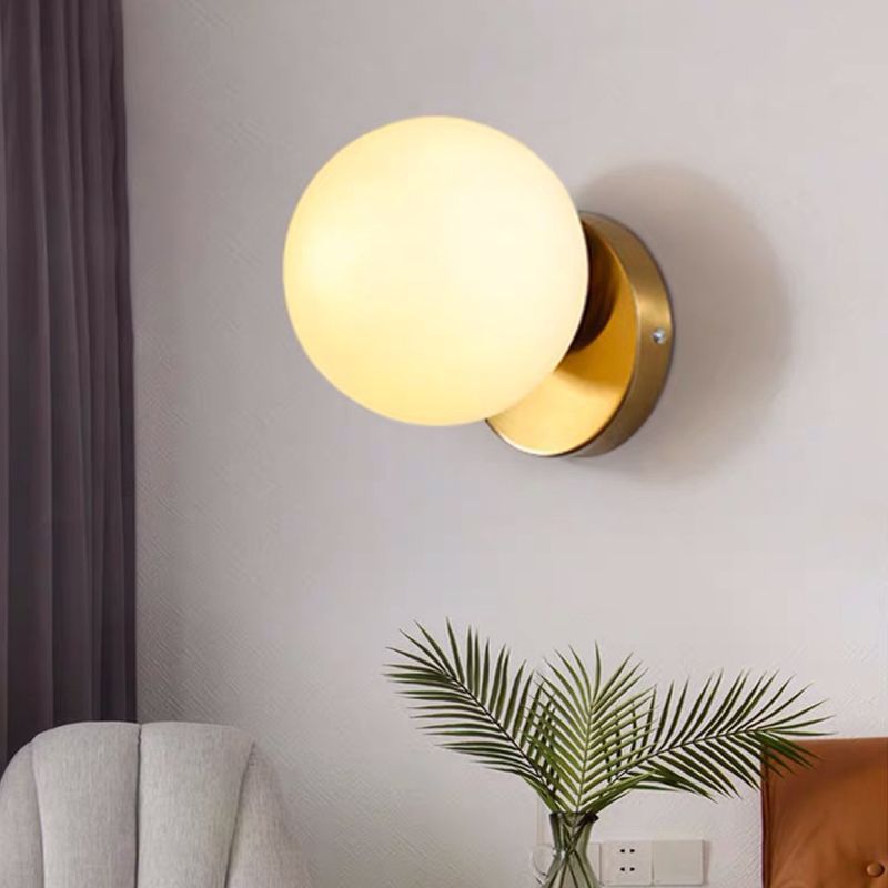 1 Light Global Simplicity Glass Wall Sconce in Gold for Bedroom