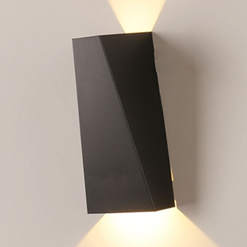 Iluminación de pared de sombra geométrica de metal estilo moderno 2 luces livianas montadas en la pared