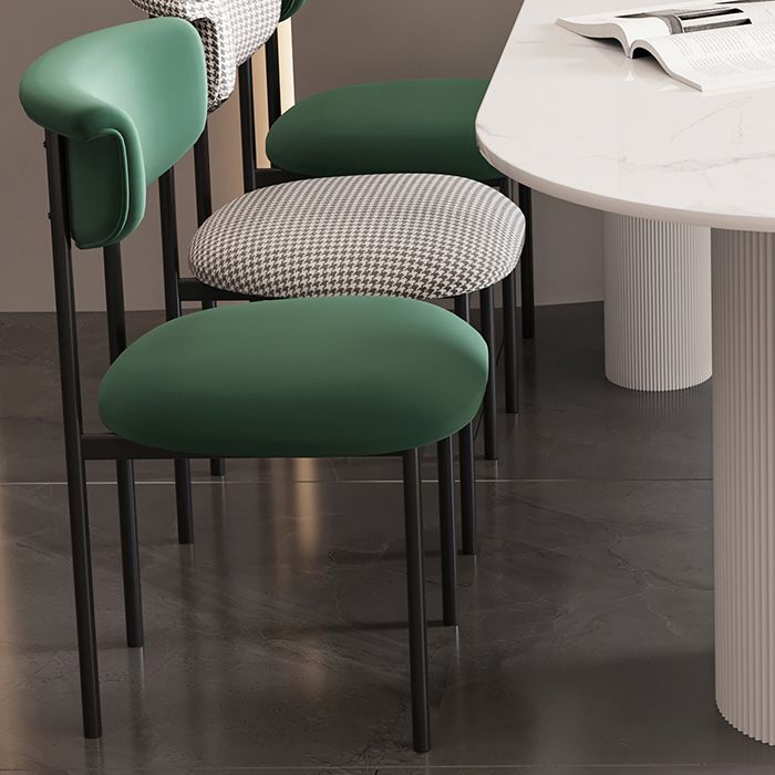 Silla auxiliar de terciopelo para el hogar moderno, silla de comedor con respaldo abierto y acabado mate
