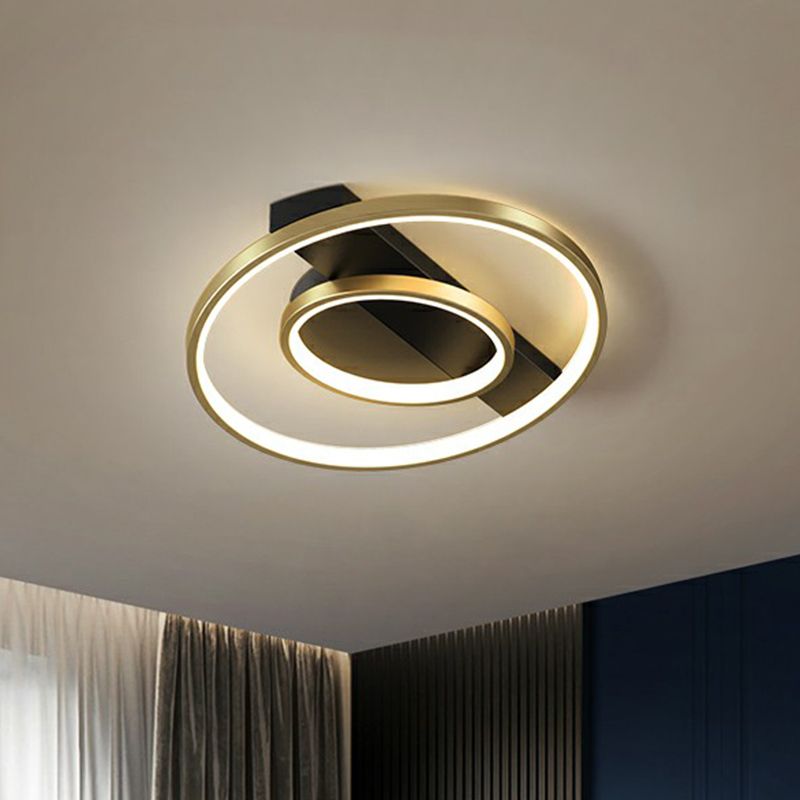 Gold Finish Round Led Flush Ceiling Light Modern Metallic Flushmount Lighting for Bedroom