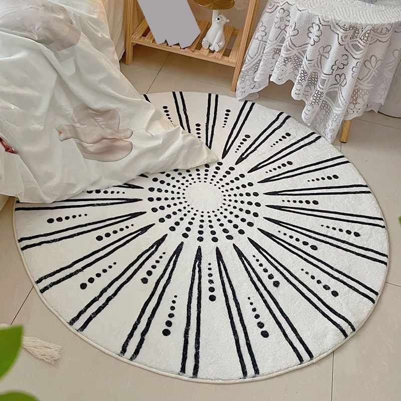 Indoor Rug Beige Polyester Area Rug Stain Resistant Rug for Bedroom