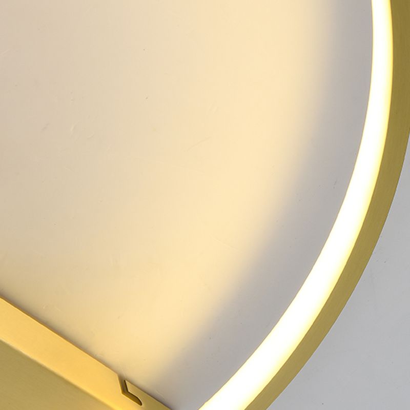 Geometry Shape Flush Mount Lamps Modern Metal 2-Light Flush Mount Fixture in Gold