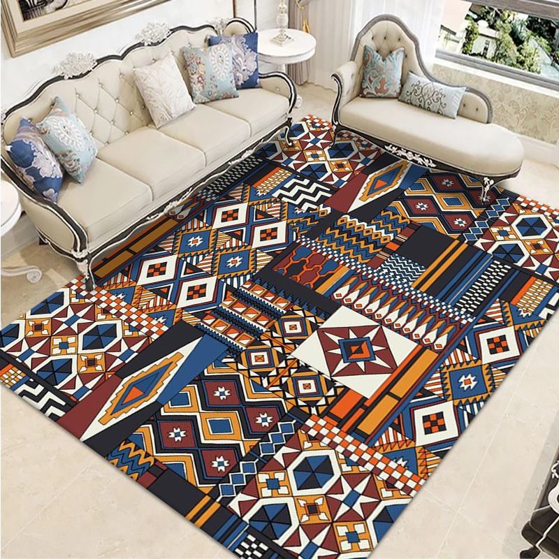 Rose Red Olden Carpet Polyester Graphic Carpet Stain Resistant Carpet for Home Decoration