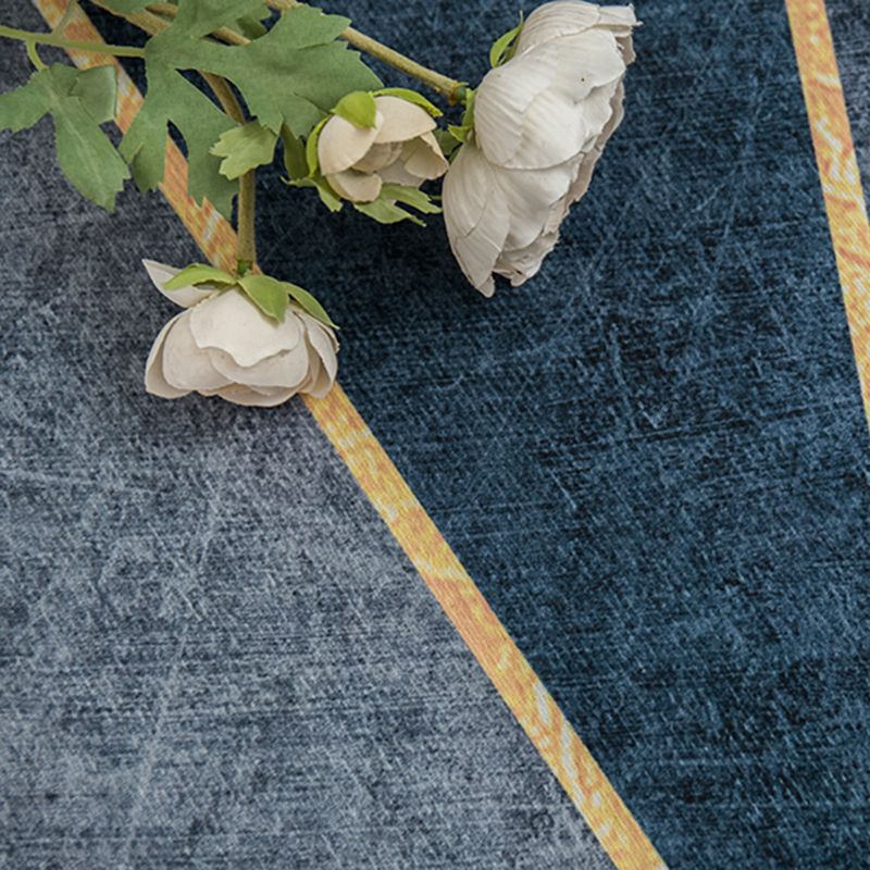 Mehrfarbiger nordischer Innenteppich aus Polyester mit geometrischem Druck, rutschfester Teppich für die Inneneinrichtung