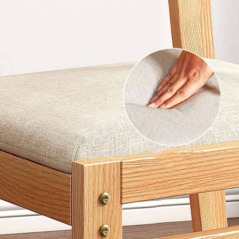 Silla lateral moderna de tela de madera de caucho, acabado mate, parte trasera abierta, silla de comedor
