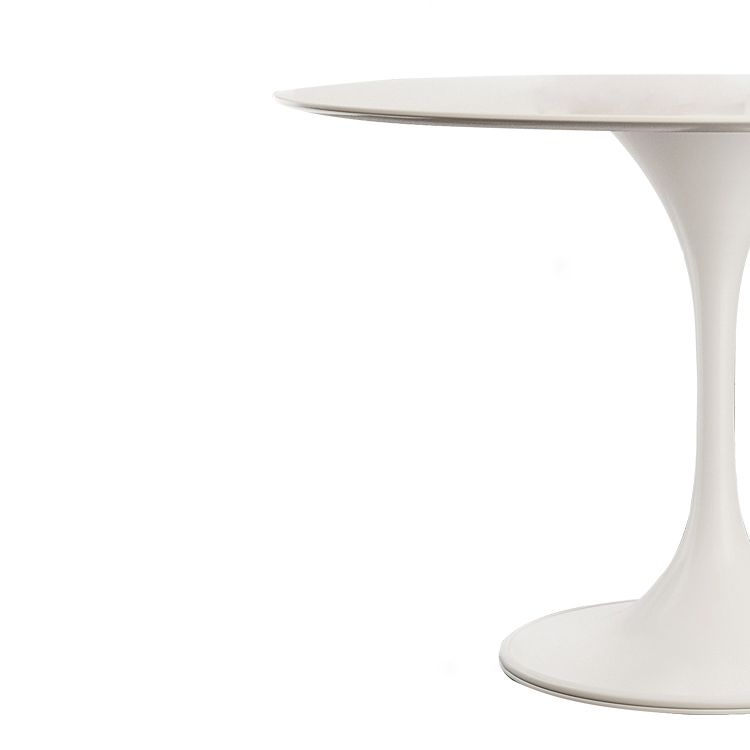 Dinettetafel in eigentijdse stijl, rond stenen meubilair met tulponderstel