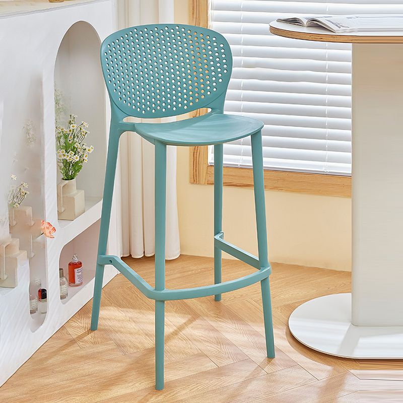 Scandinavian Matte Finish Milk Tea Shop Stool Plastic Footrest Barstool