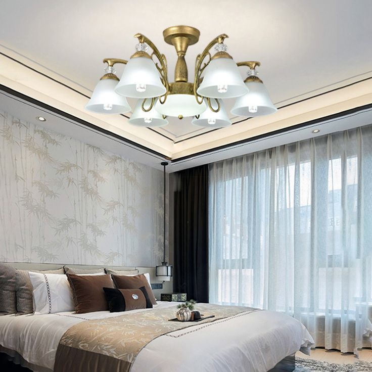 Semi -lampadario ombreggiato a monte