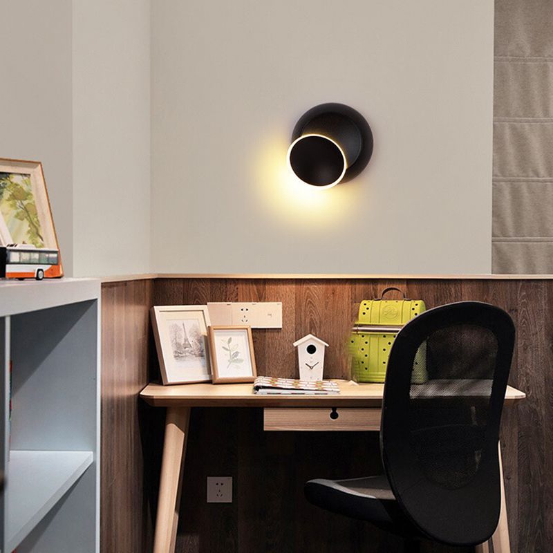 Round Disc Shape Wall Lamp Modern Style Acrylic 1 Light Sconce in Black / White