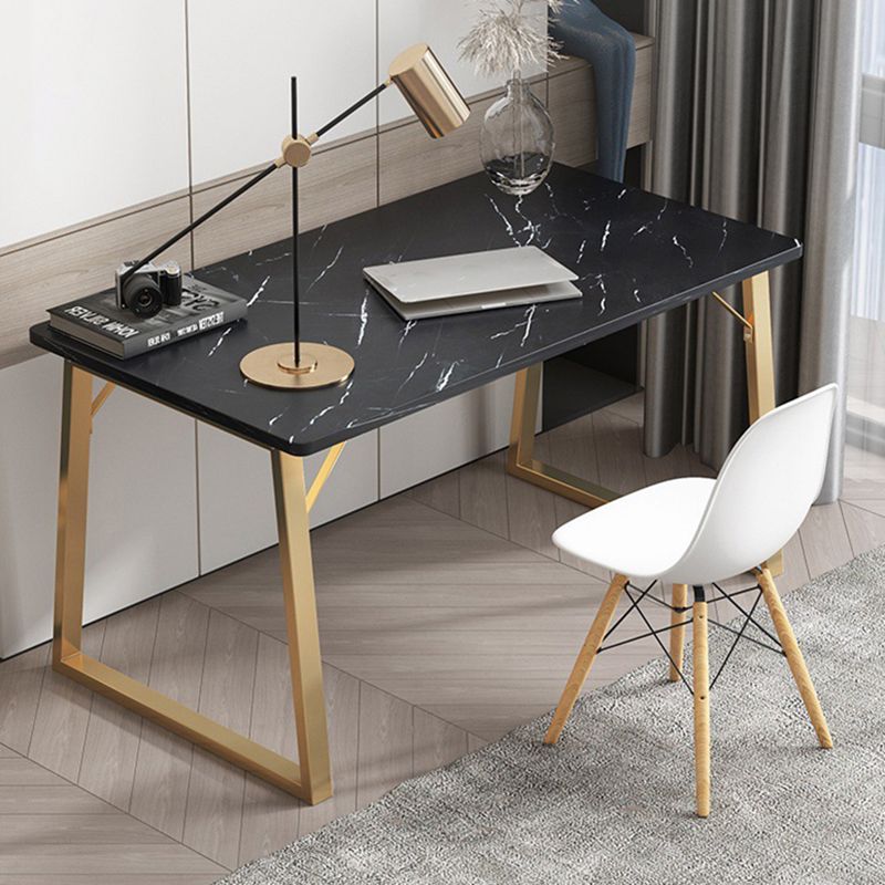 Manufactured Wood Office Desk Rectangular Matte Finish Writing Desk for Home and Office