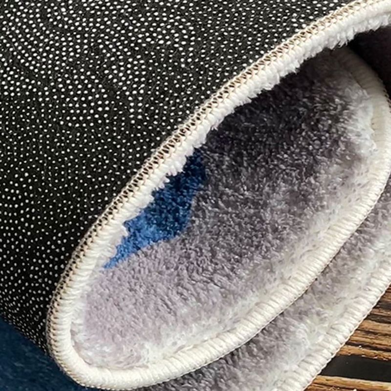 Tapis graphique en polyester moderne gris clair tapis de support sans glissement pour le salon