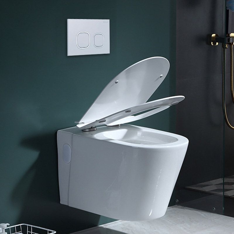 Modern Concealed Tank Toilet Skirted Ceramic Wall Hung Flush Toilet with Seat
