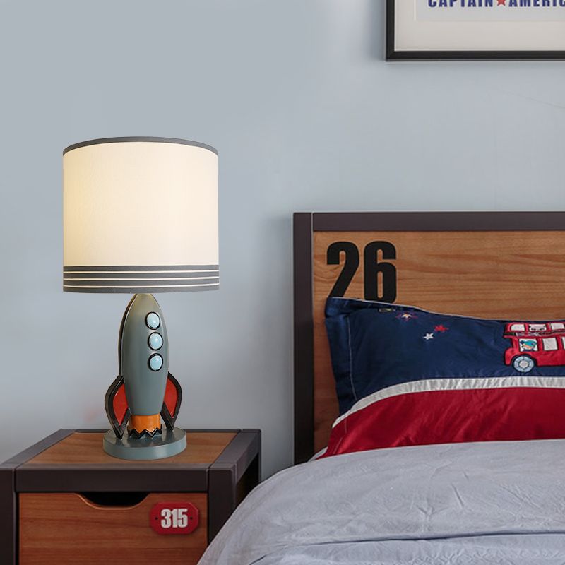 Stoff Drum Shade Tischlampe Moderner Stil 1 Hell weiße Tischbeleuchtung mit Harzraketenbasis