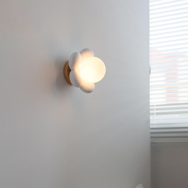 Modern Flower Shape Wall Sconce Lighting 1 Light Wall Sconce for Living Room