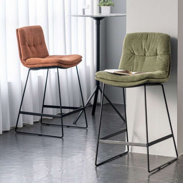 Scandinavian Armless Beauty Salon Stool Matte Finish Upholstered Bar Stools
