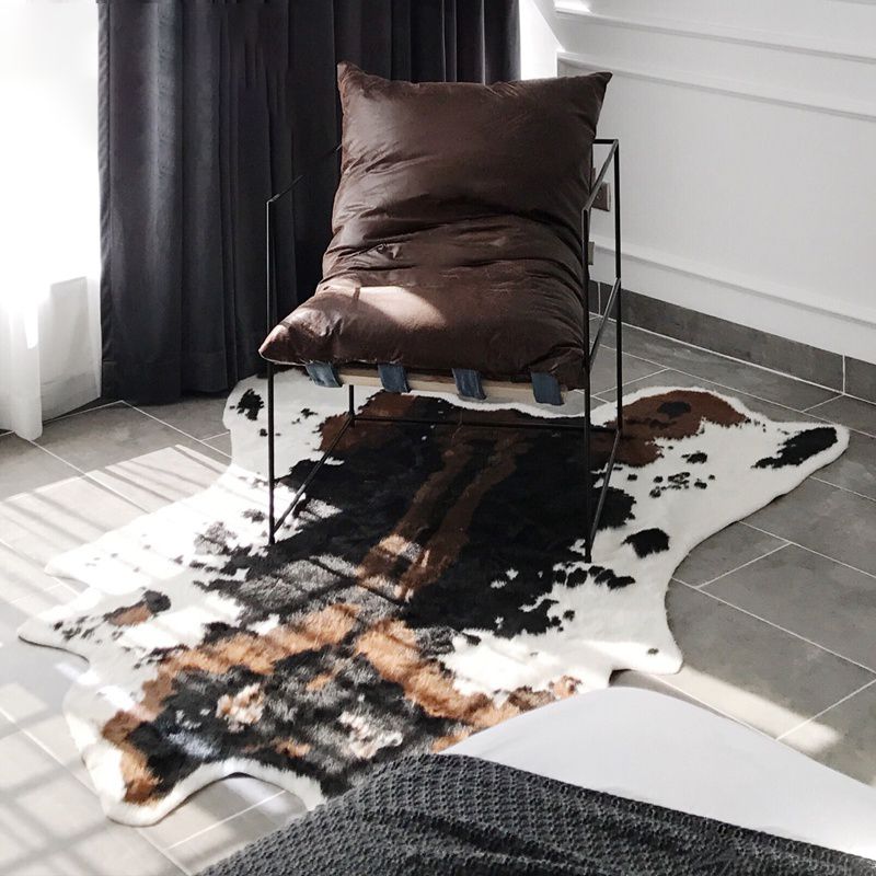 Multi-Colored Room Foot Rug Simplicity Animal Skin Print Rug Polypropylene Stain Resistant Non-Slip Backing Washable Carpet