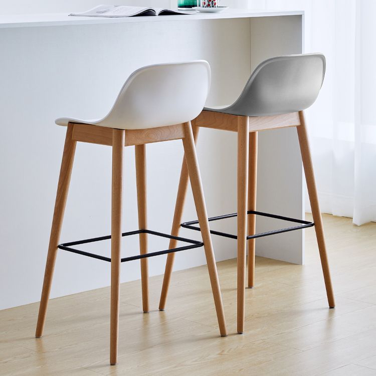 Scandinavian Armless Bar Stools Plastic Low Back Barstool with 4 Beech Legs