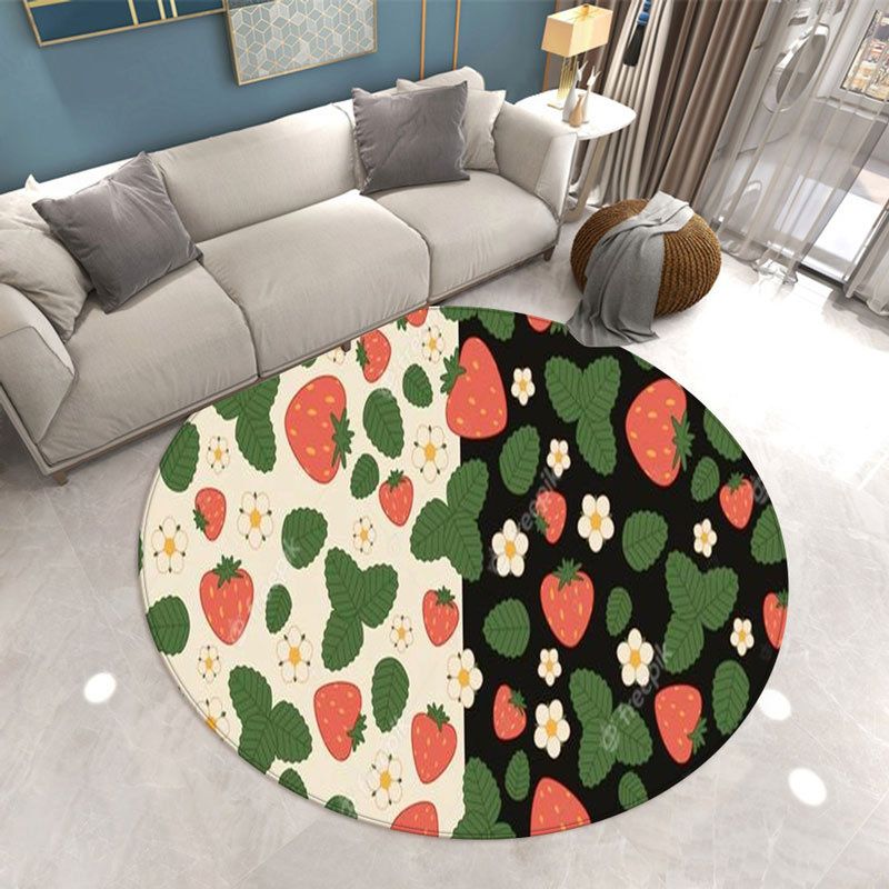 Round Strawberry Pattern Carpet Polyester Natural Rug Stain Resistant Area Carpet for Living Room