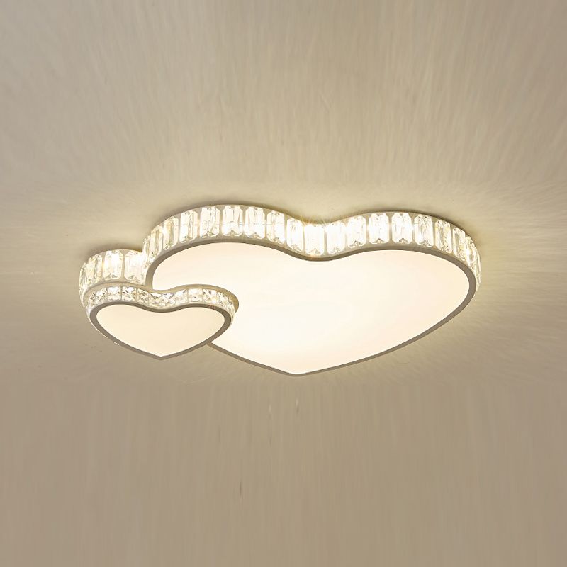 Lámpara de techo LED de estilo moderno cerca del accesorio de iluminación de techo con pantalla de cristal