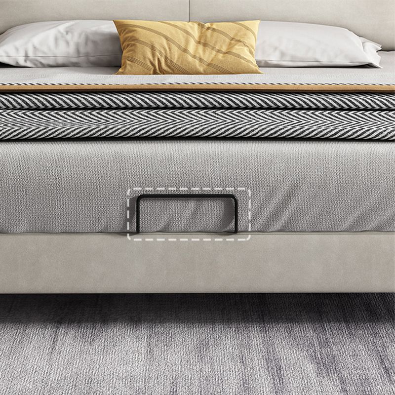 Modern White Wooden Standard Bed with Rectangular Panel Headboard