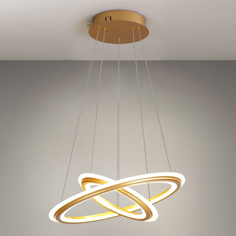 Accesorios de iluminación de lámpara de múltiples niveles Lámpara colgante de lámpara de 3 luces con sombra acrílica