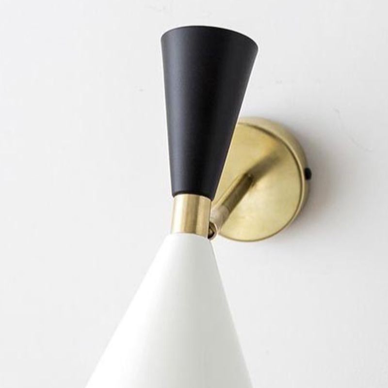 Metal Flare Shape Wall Light Modern Style 1 Light Wall Light Sconce in White