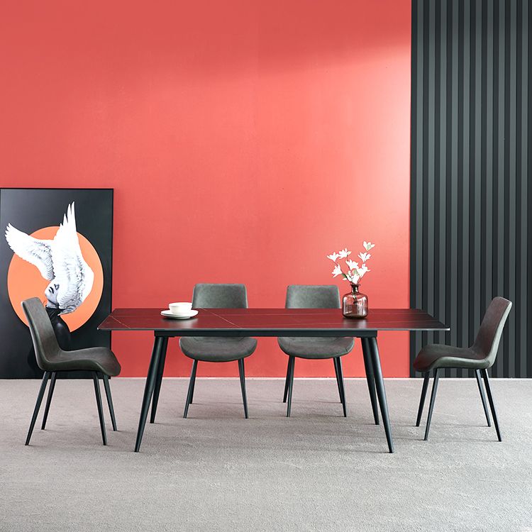 Silla de comedor industrial de metal con acabado metálico y respaldo sólido