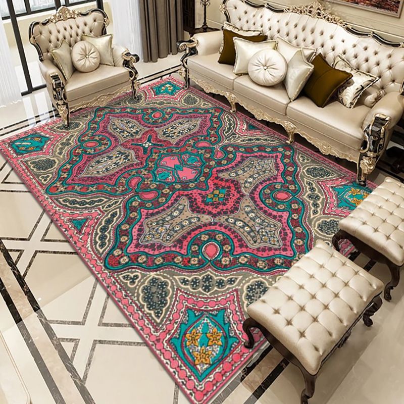 Wine Red Vintage Carpet Polyester Graphic Carpet Washable Carpet for Living Room