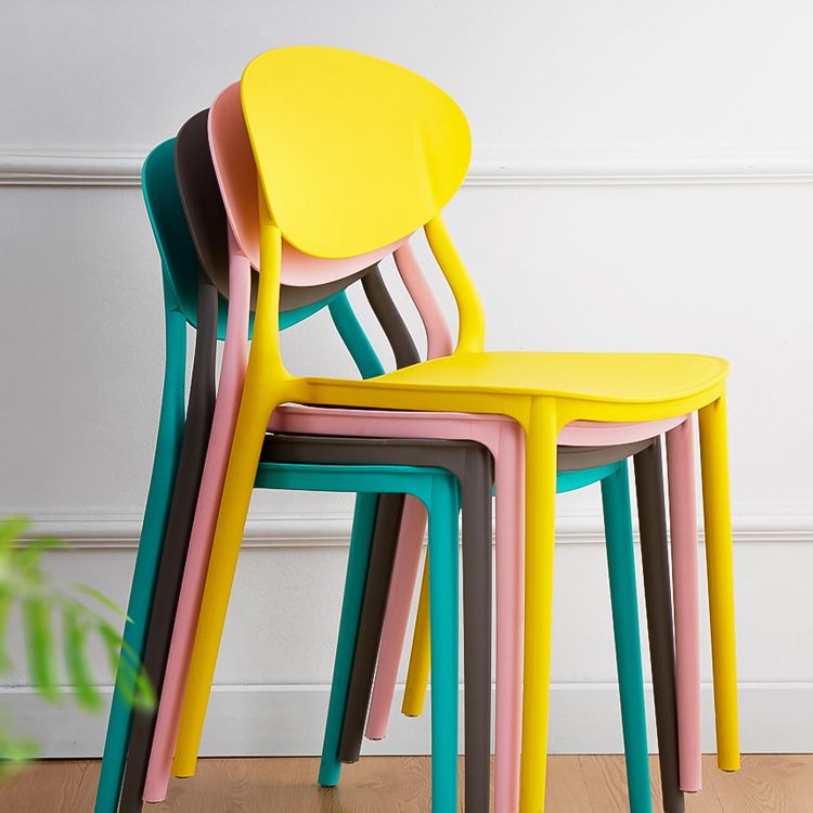 La salle à manger en plastique moderne préside la chaise latérale de salle à manger arrière ouverte sans bras pour le restaurant