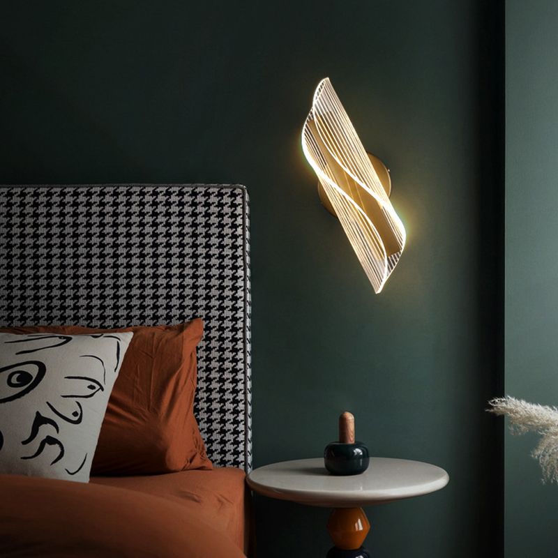 Geometric 1 Light Wall Lighting Fixture Modern Acrylic in Gold