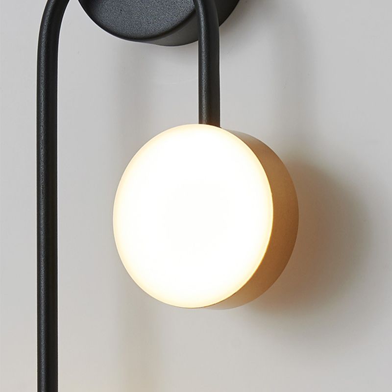 Acrílico modernista 2 luces LED Montaje Lucing Lámpara de pared Lámpara de pared en oro y negro