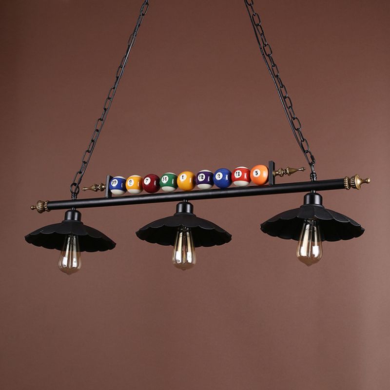 2/3-Licht-Billardtischleuchte mit Wellenschliff und Billardkugel-Dekoration, Vintage-Metallic-Hängeleuchte in Schwarz