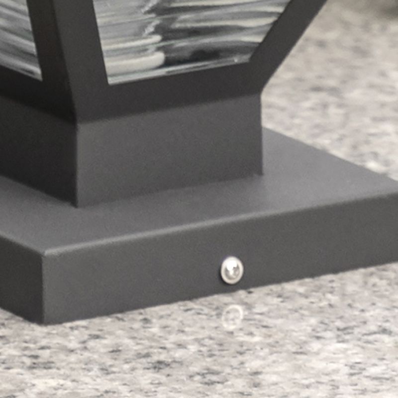 Geometric Shape Metal Outdoor Light Modern Style 1 Light Solar Pillar Lights in Black