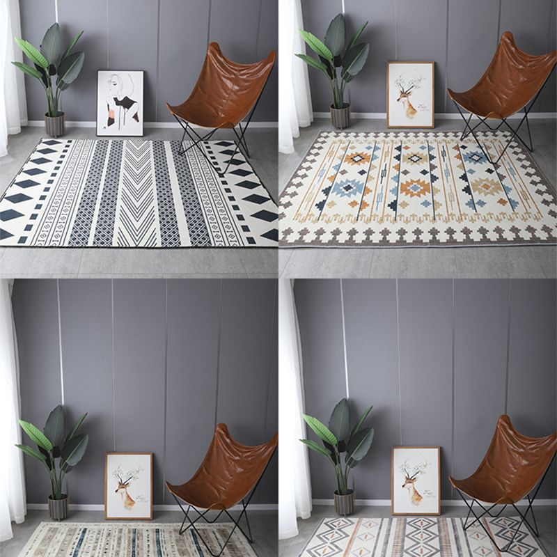 Bohemia Patterned Rug Multicolor Polypropylene Rug Non-Slip Backing Pet Friendly Washable Carpet for Sitting Room