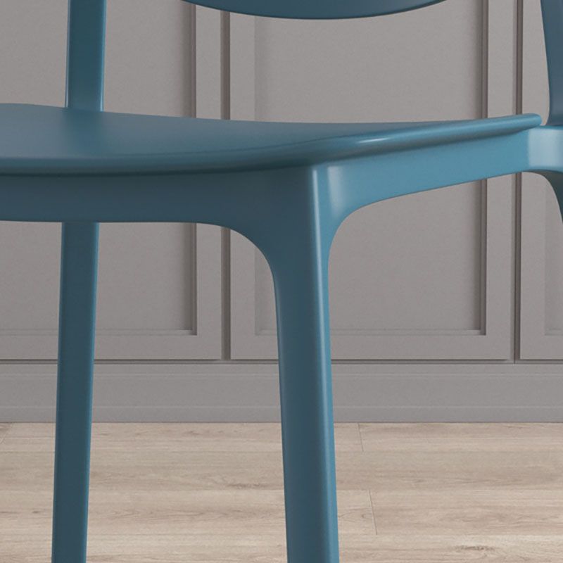 Contemporary Style Stackable Chair Kitchen Armless Chair with Plastic Legs
