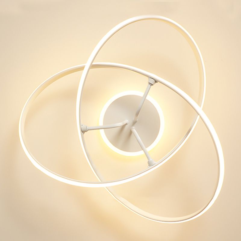 Moderne stijl lineaire vorm plafondarmaturen metaal 2 lichte plafondverlichting