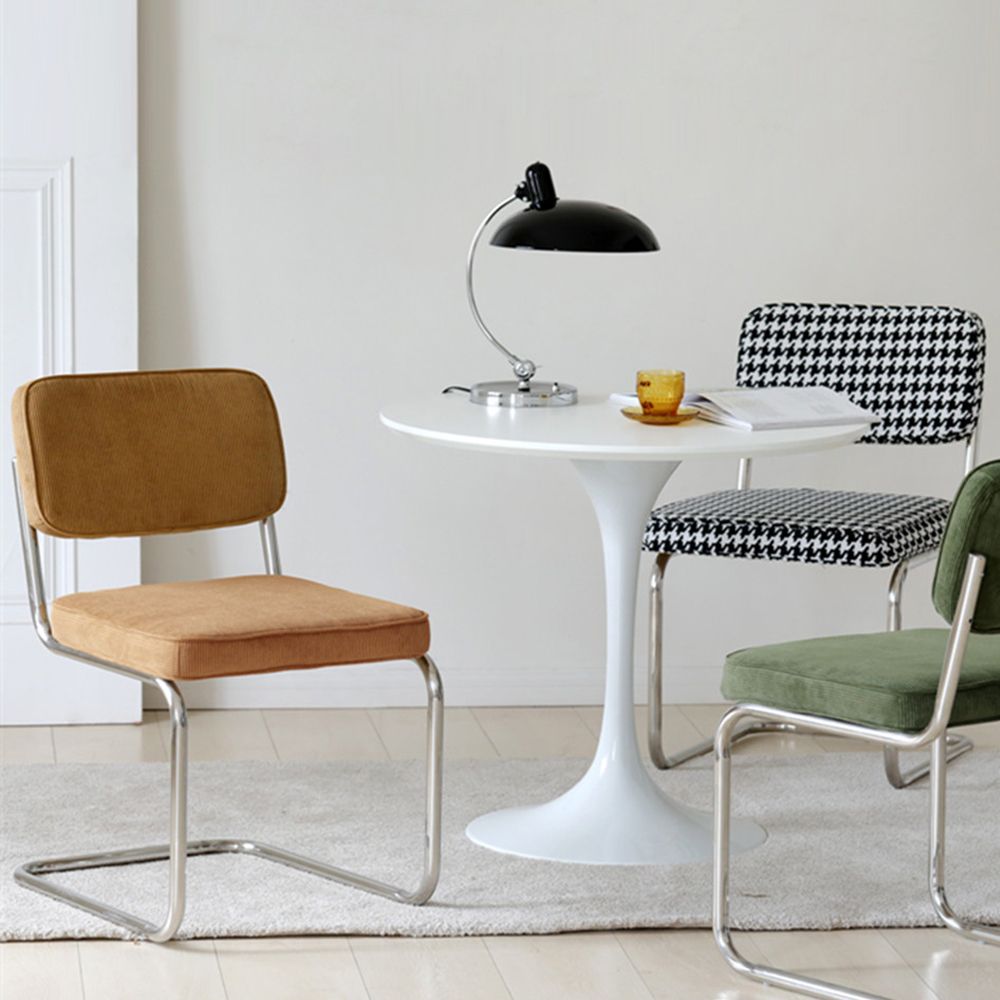 Eigentijdse metalen eetstoelen dineren open achterste armloze zijstoelen voor keuken