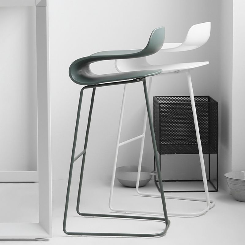 Industrial Armless Bar Stool Plastic and Steel Bar Stool for Living Room