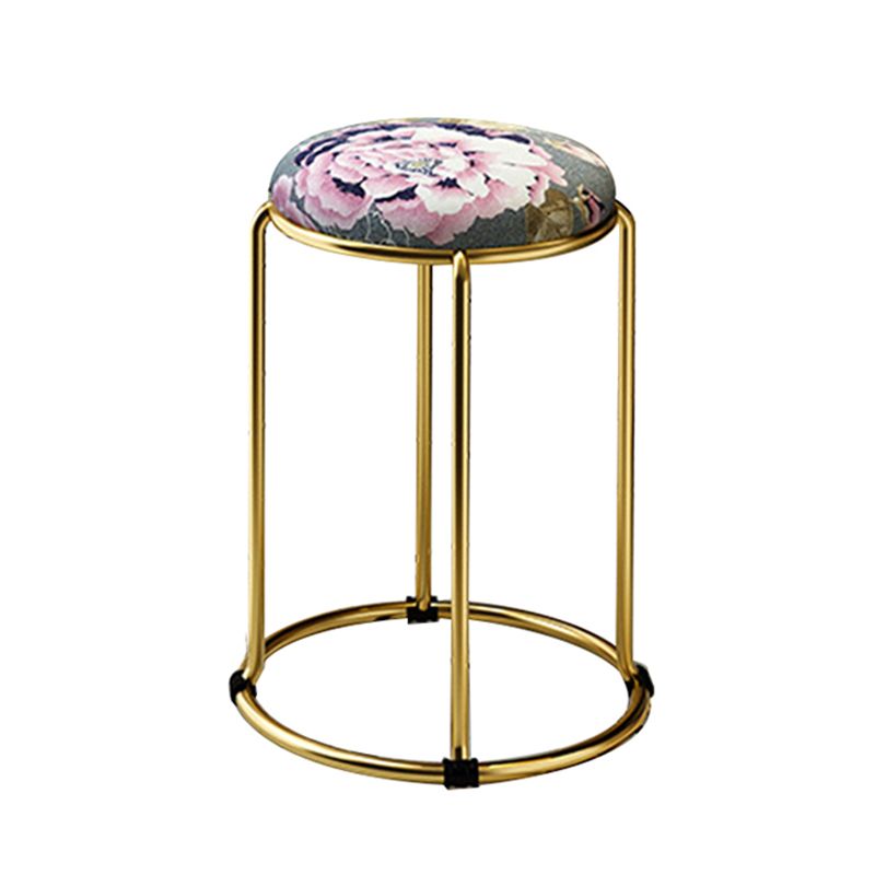 Modern Flowers Standard Round Stain Resistant Standard for Home Decor