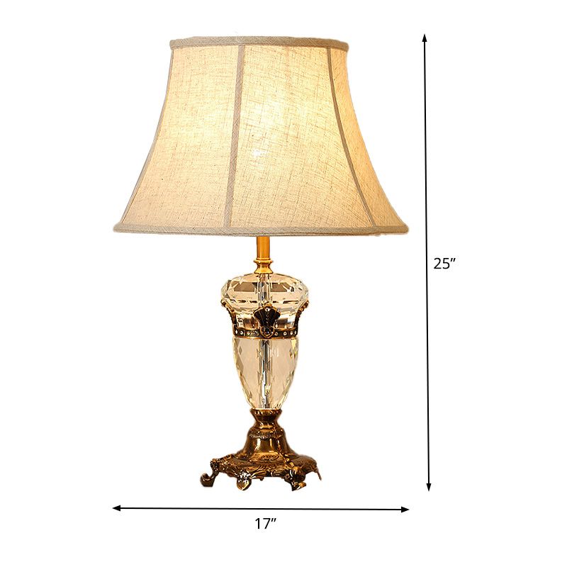 1 Kopf gebogener Stoff Schreibtisch Licht Modernismus Facetted Crystal Night Tischlampe in Beige