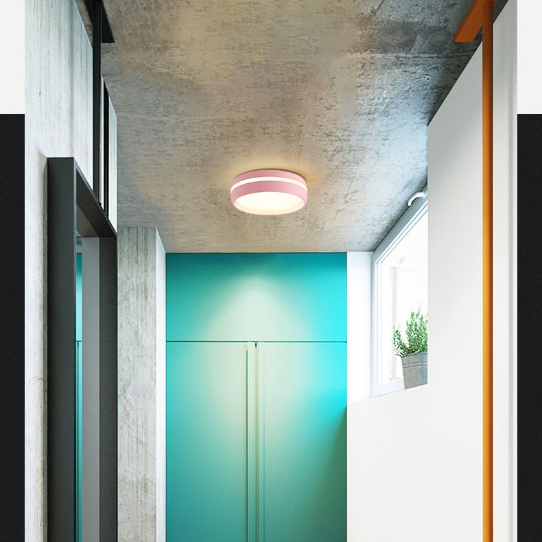 Modern Metal Flush Mount LED Circle Shape Ceiling Lamp with Acrylic Shade for Living Room