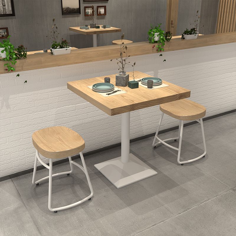 Industrieller Esstisch Kiefer Massivholz Tisch mit Metallbasis für das Abendessen in der Küche zu Hause