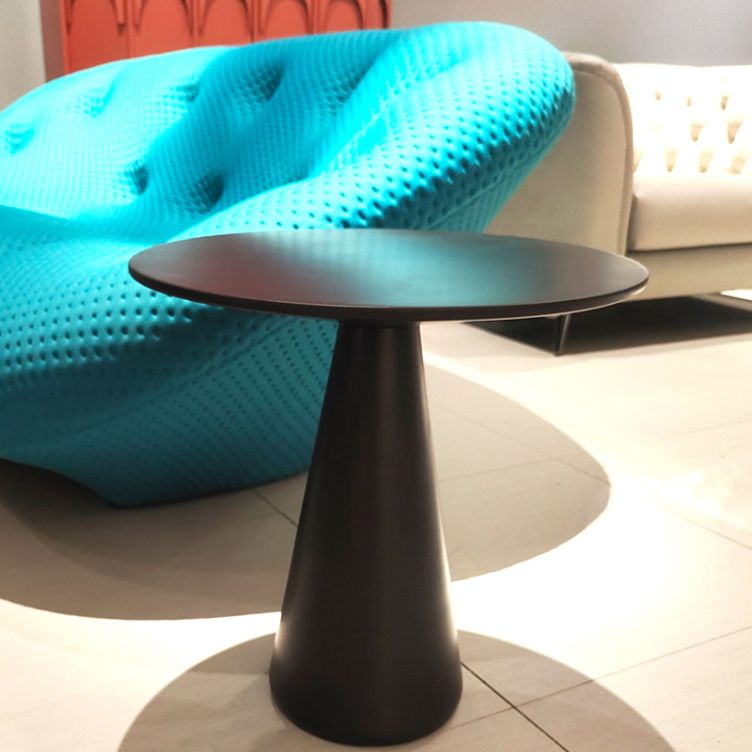 Round Pedestal Base Metal Table Medieval Modern Style Side Table